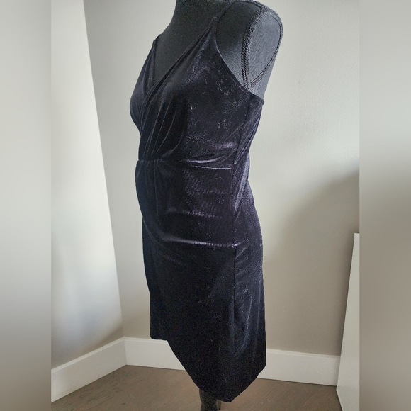Black Velvet Mini Dress - Picture 4 of 9